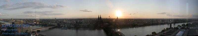 Blick über Köln vom Triangel